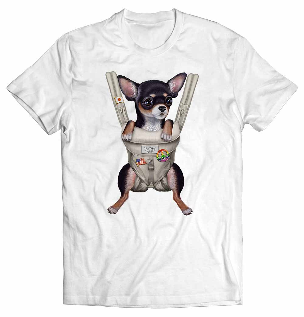 Schwarzer Chihuahua-Hund in Der Babytrage von PrintStarTee