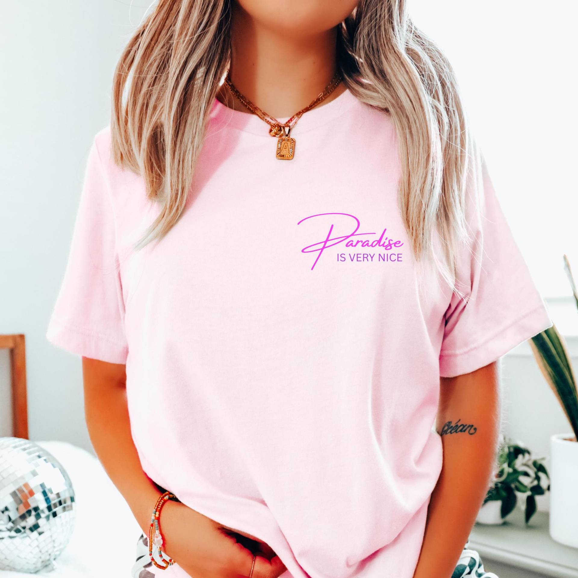 Paradise Is Nice T-Shirt, Statement Shirt, Süßes Retro Damen Geschenkidee Geburtstag, Gift For Her, Matching Shirts, Good Vibes von PrintStudiobyNina