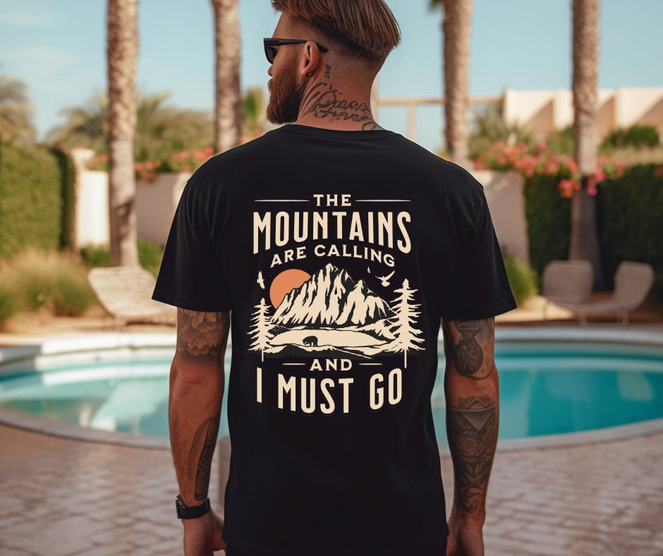 Berge Wandern Outdoor Shirt, Hiking Shirt Survival Bushcraft Hiking Gift, Wanderlust Mountain Family Mountains von PrintedSuccess