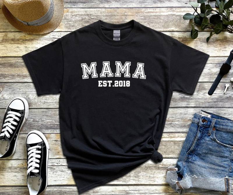 Mom Personalized Shirt Mothers Day Gift Mama Shirt, For Her Personalised Birthday Gift, Mum Sweater, New Est von PrintedSuccess
