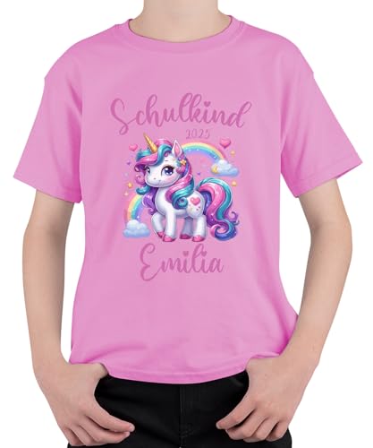 Schulkind 2025 personalisiert Wunschname | Einhorn Mädchen Regenbogen Süße Herzen Unisex Kinder T-Shirt, Pink, 152 Schulkind 2025 personalisiert Wunschname | Einhorn Mädchen Regenbogen Süße Herzen Unisex Kinder T-Shirt, Pink, 152 von Printera