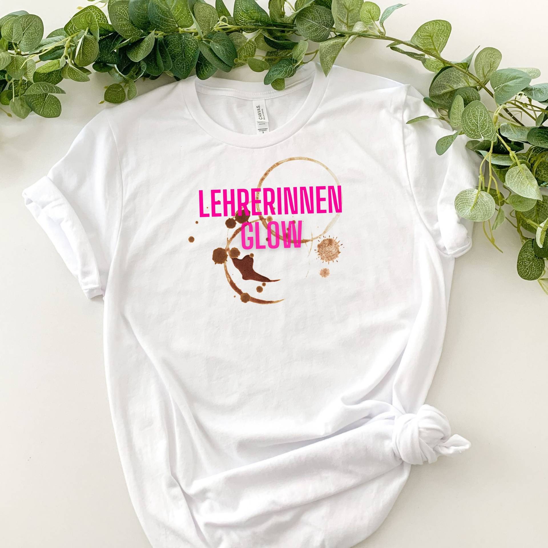 Lehrerinnen Glow, Shirt Mit Kaffeefleck, Unisex, Lustigem Aufdruck, Geschenk Für Lehrerinnen, Funny Shirt von PrintyPolis