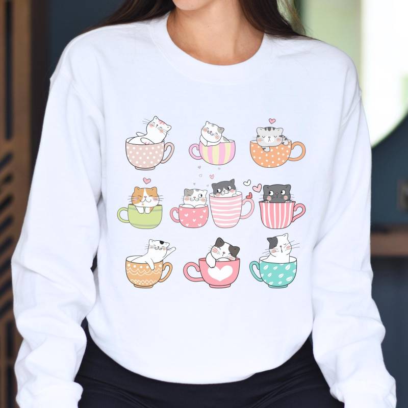 Katzen in Tassen, Niedlicher Sweater Für Katzenliebhaber, Katzenfreunde, Niedliches Katzendesign, Geschenk Tierfreunde, Cozy von PrintzaBianca