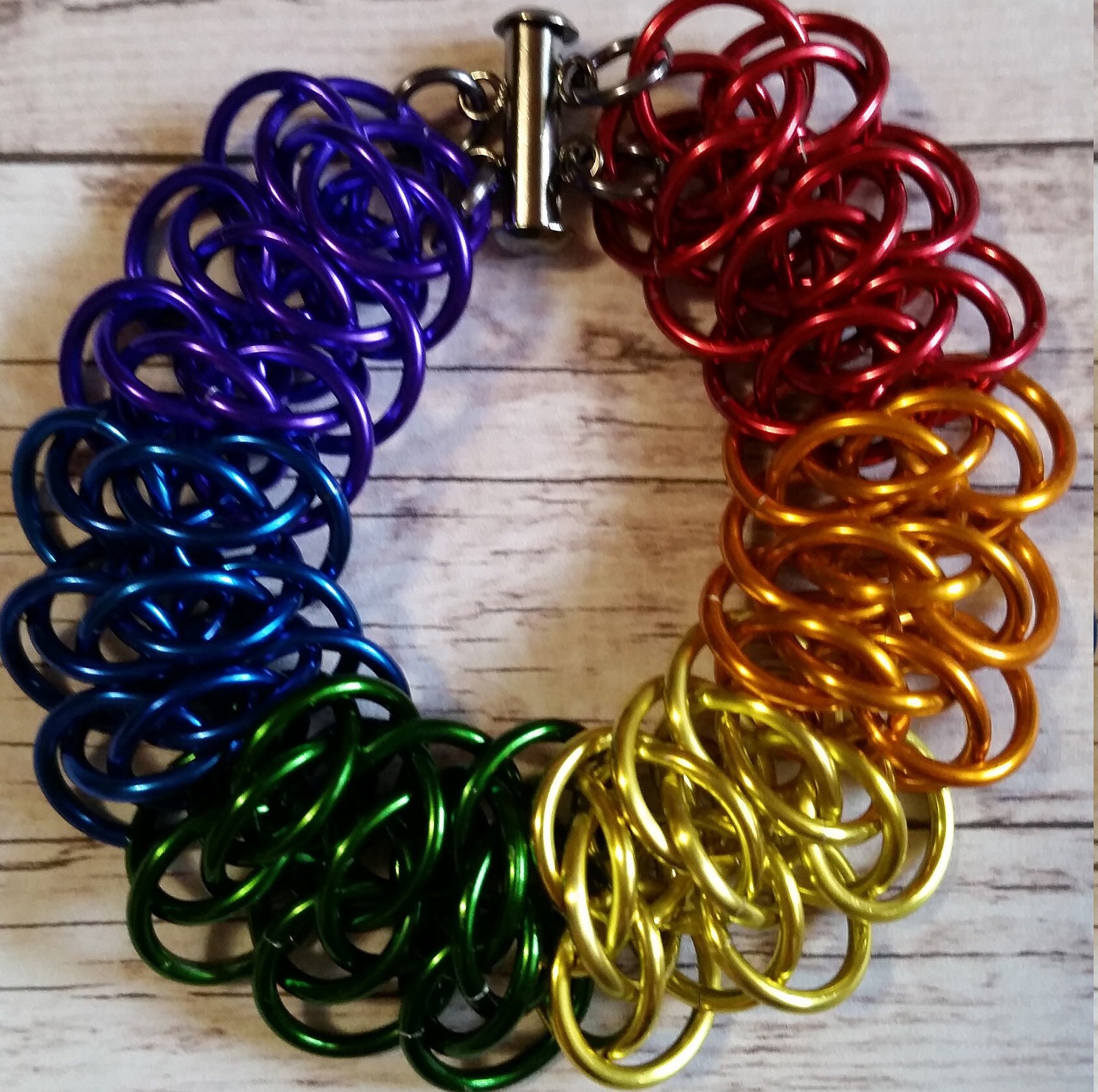 Regenbogen Armband - Gay-Pride Viperscale von PriorityMailleBox