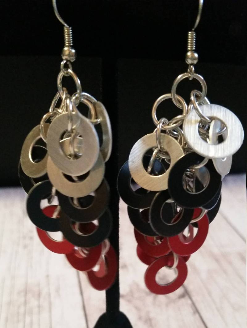 Scheibe Kaskade Chainmaille Ohrringe von PriorityMailleBox