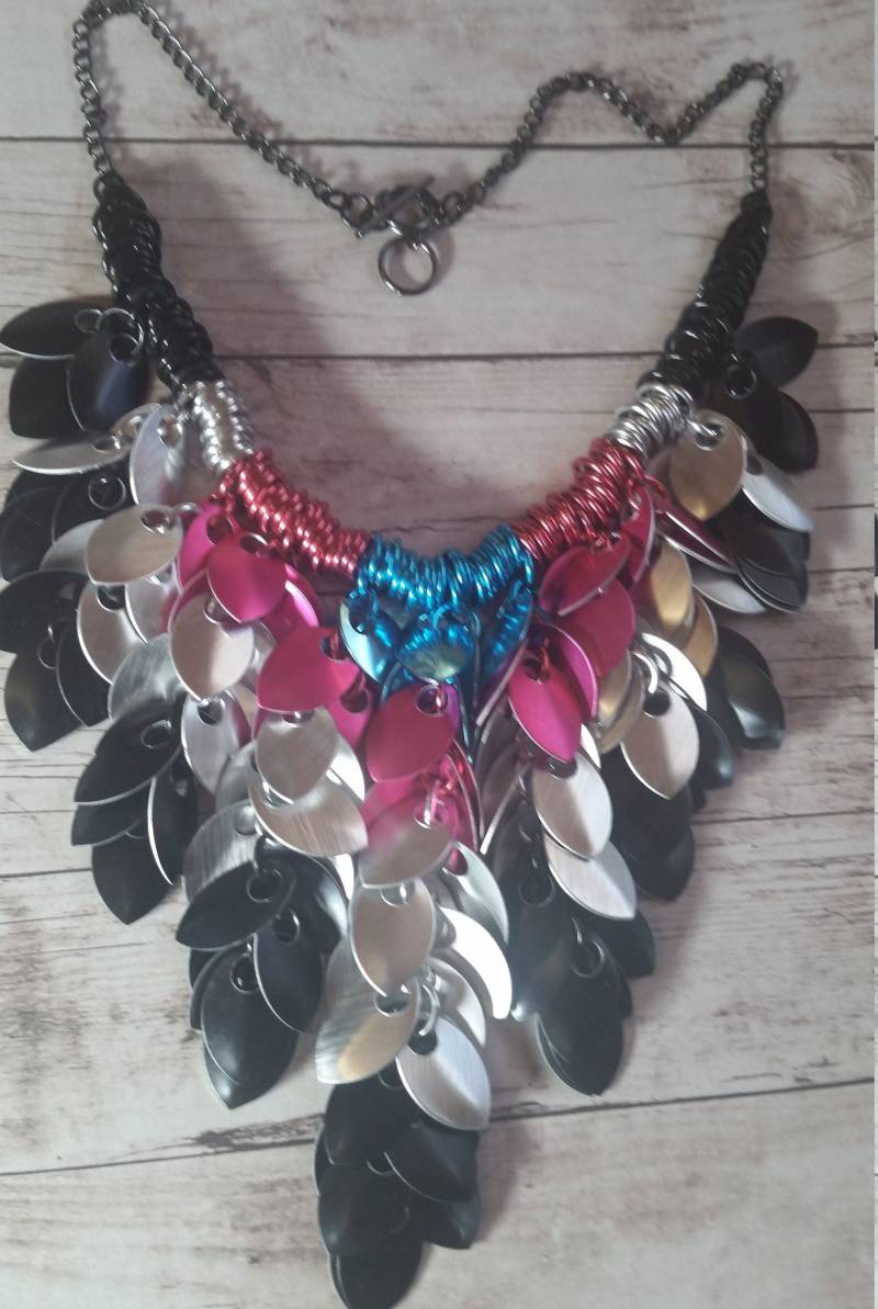 Spinne-Gwen Inspiriert Skala Chainmaille Nevklace von PriorityMailleBox