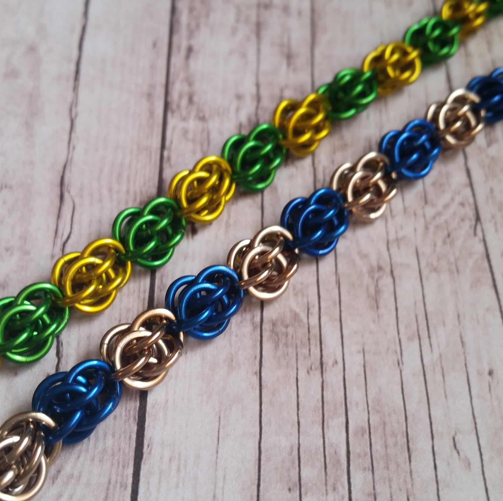 Sweet Pea Chainmaille Armband von PriorityMailleBox