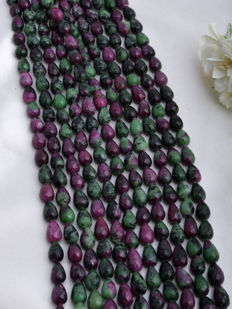 Rubin Ziosit Facettierte Tropfen Gerade Gebohrte Perlen Natürliche Edelstein von Prismaticgems