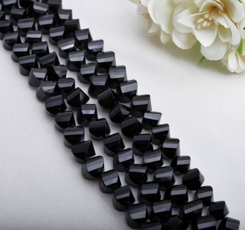 Schwarz Spinell Twisted Fancy Perlen 1 Strang Natürlicher Edelstein von Prismaticgems