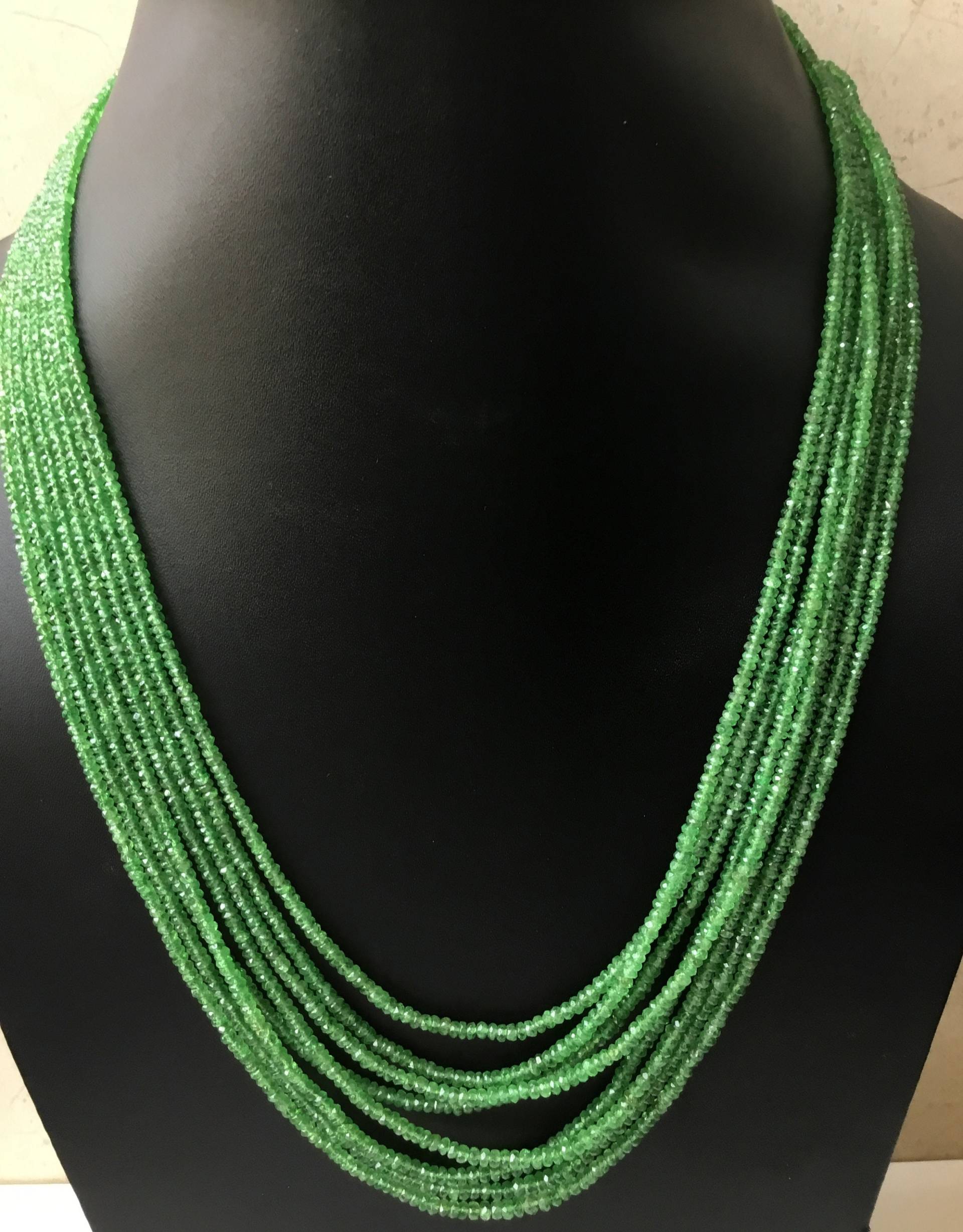 Tsavorit Facettierte Perlen Halskette Natur Edelstein Für Schmuckherstellung von Prismaticgems