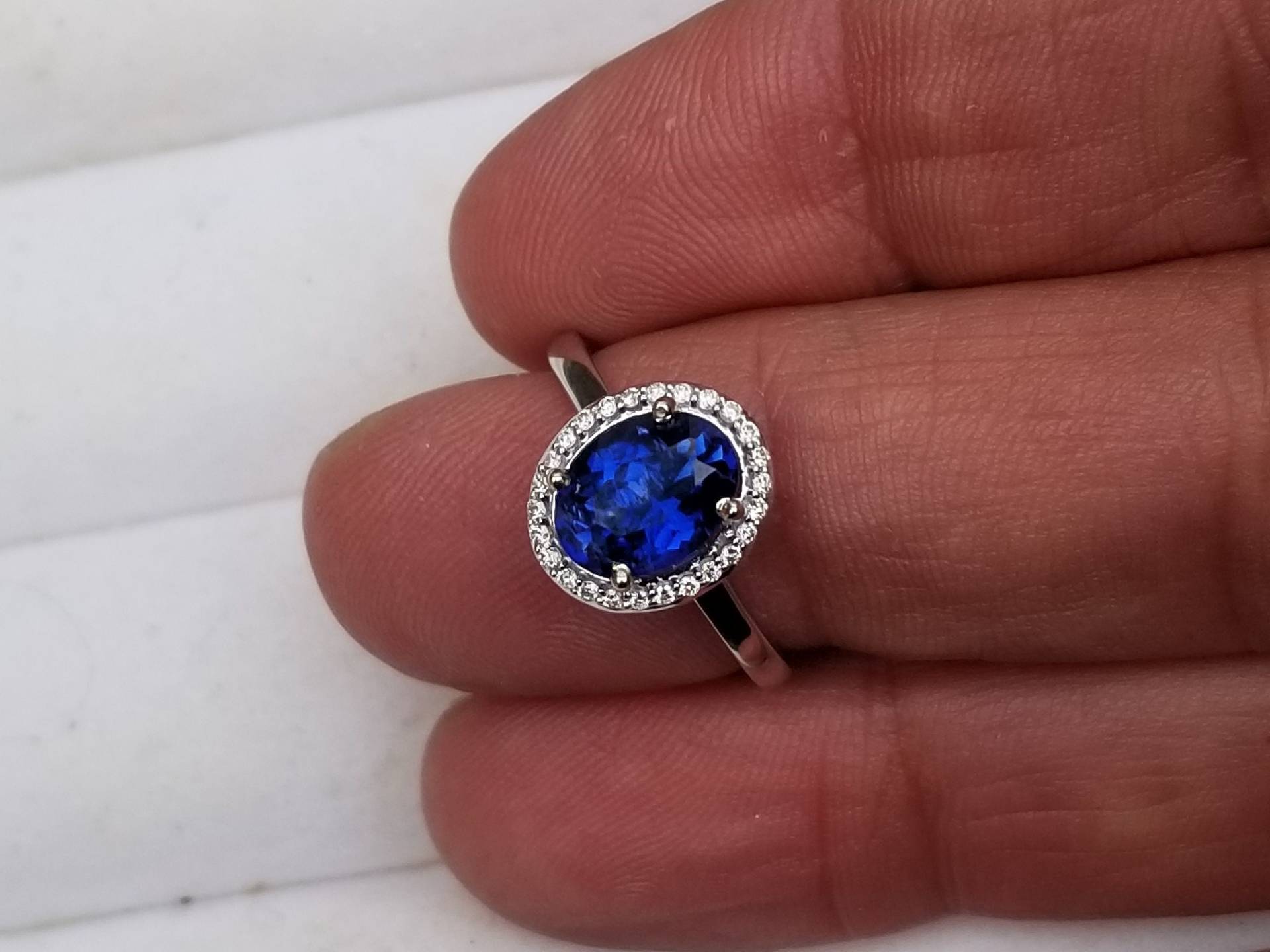 Jahrestag Hochzeitsgeschenk Blau Saphir Diamant Halo Verlobungsring September Geburtsstein Bestes Geschenk Für Sie Geburtstag von PristineGemstones