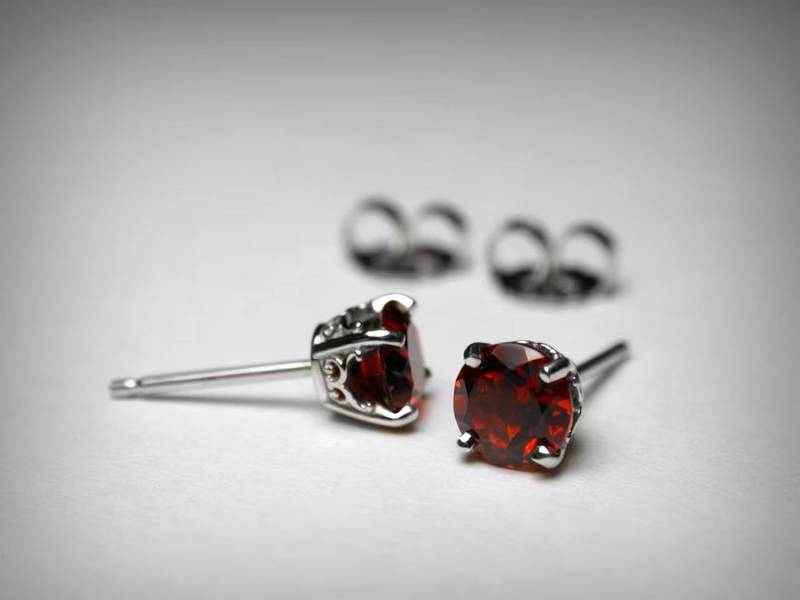 14K Echte Granat Ohrstecker, Natürliche Aaa Steine. Massives Gelb, Weiß, Rose Gold. Januar Geburtsstein Ohrringe. Geschenk Für Sie von PristinityJewelry