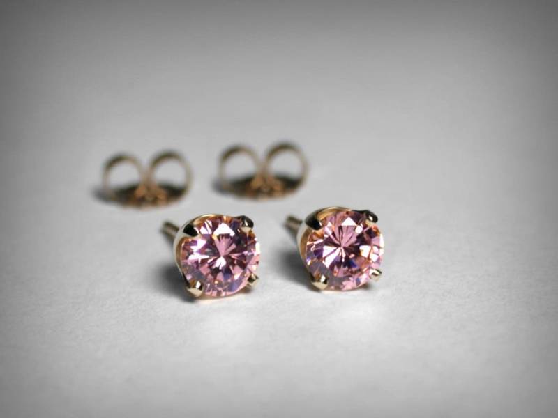14K Rosa Ohrringe, Zirkonia Oktober Birthstone Cz Ohrstecker, Geburtstag, Imitation Diamant von PristinityJewelry