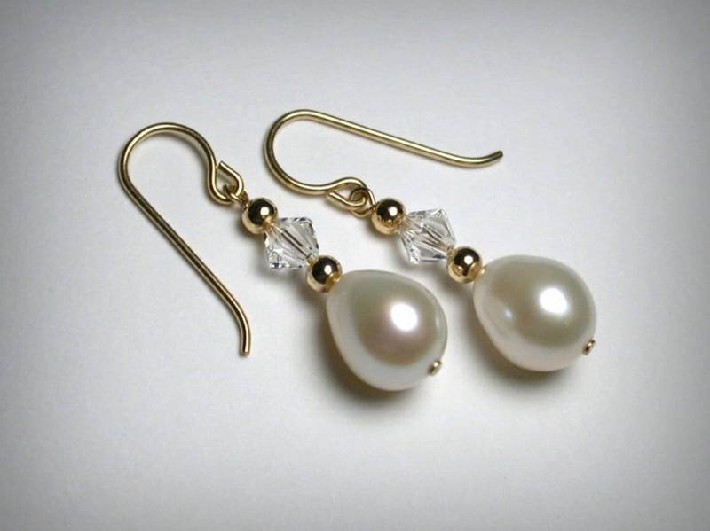 Echte Süßwasserperlen Ohrringe, Baumelnde Tropfen 14K Gelbgold Gefüllte Perlenohrringe, Klare Kristall Braut Hochzeitsschmuck von PristinityJewelry