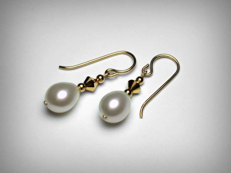 Süßwasserperlen Ohrringe, Tropfen 14K Gelbgold Filled Echte Perlen Metallic Gold Kristall Braut Hochzeit Schmuck von PristinityJewelry