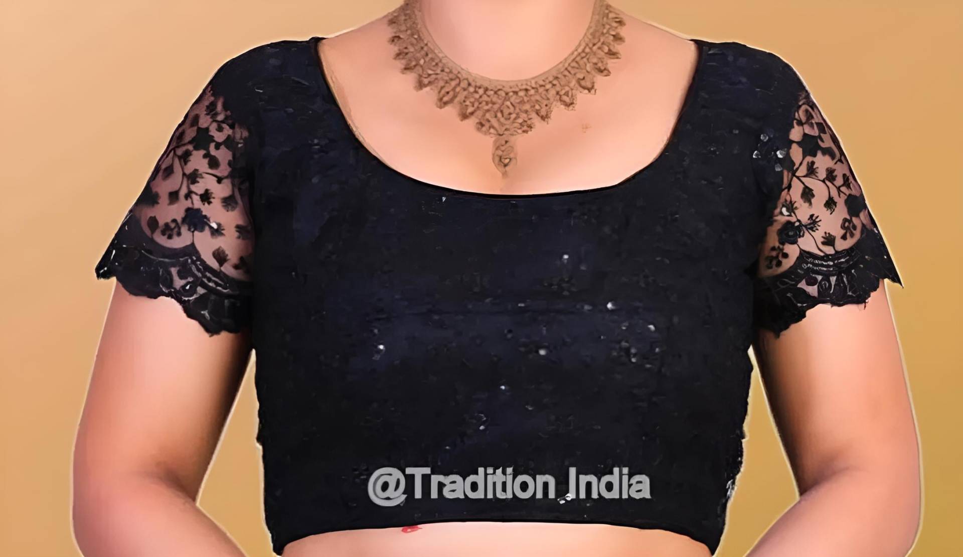 Schwarze Saree-Bloues, Frauen-Sari-Bluse, Vorgefertigte Saree-Bluse, Sari-Bluse, Partykleidung-Bluse, Bestickte Netz-Sari-Bluse Mit Kurzen Ärmeln Schwarze Saree-Bloues, Frauen-Sari-Bluse, Vorgefertigte Saree-Bluse, Sari-Bluse, Partykleidung-Bluse, Bestickte Netz-Sari-Bluse Mit Kurzen Ärmeln von PriyankasBoutiqueIN