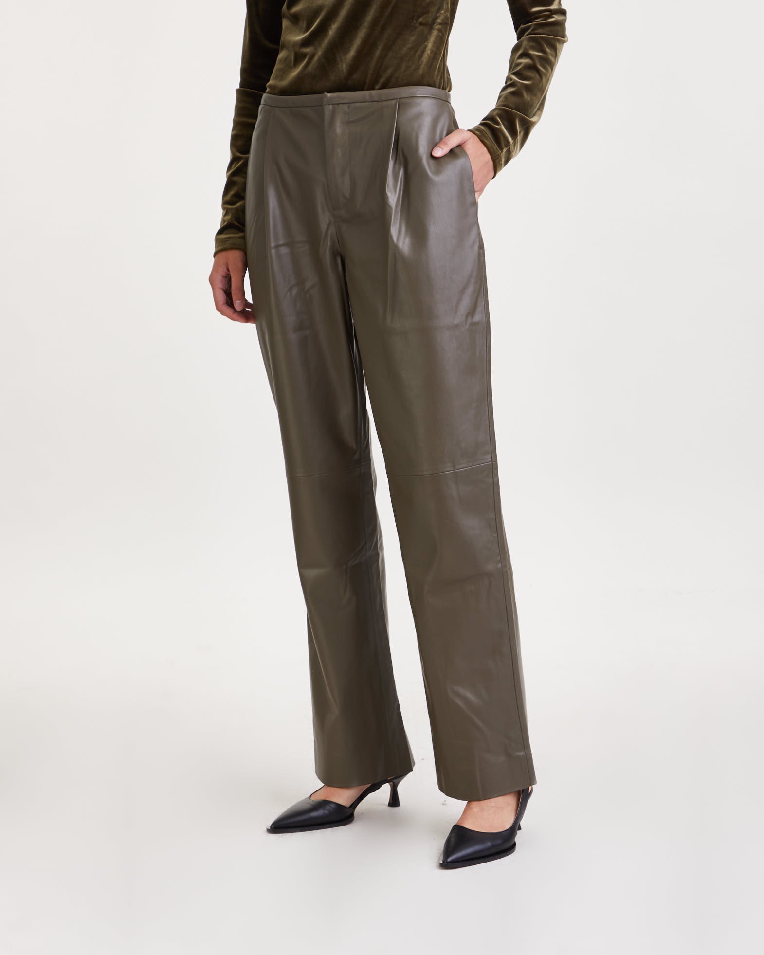 Proenza Schouler White Label Trouser Faux Leather Straight Leg Wood von Proenza Schouler White Label