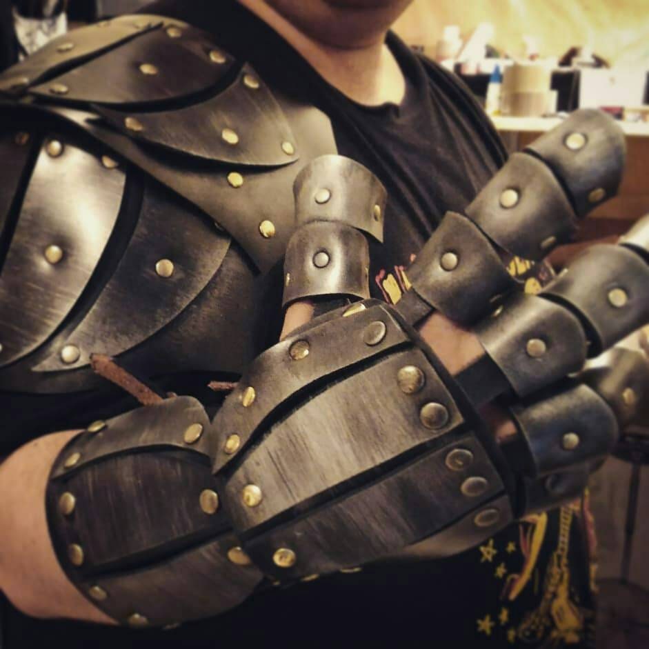 Fantasy Mittelalter Wikinger Komplette Rüstung Arm Cosplay Mit Finger Fantasy Mittelalter Wikinger Komplette Rüstung Arm Cosplay Mit Finger von ProgettoSteam