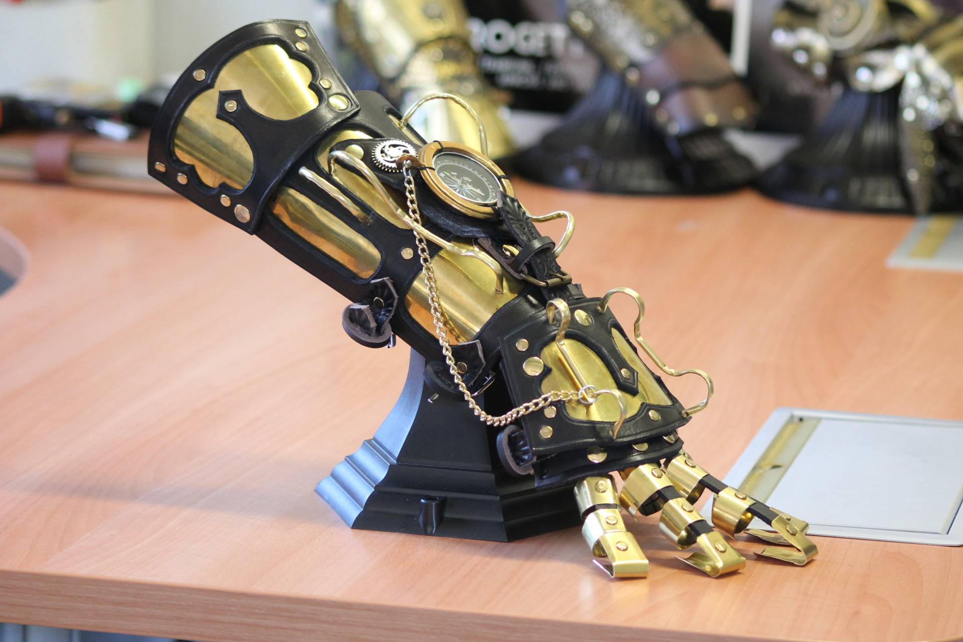 steampunk Entdecker Gauntlet Handschuh steampunk Entdecker Gauntlet Handschuh von ProgettoSteam