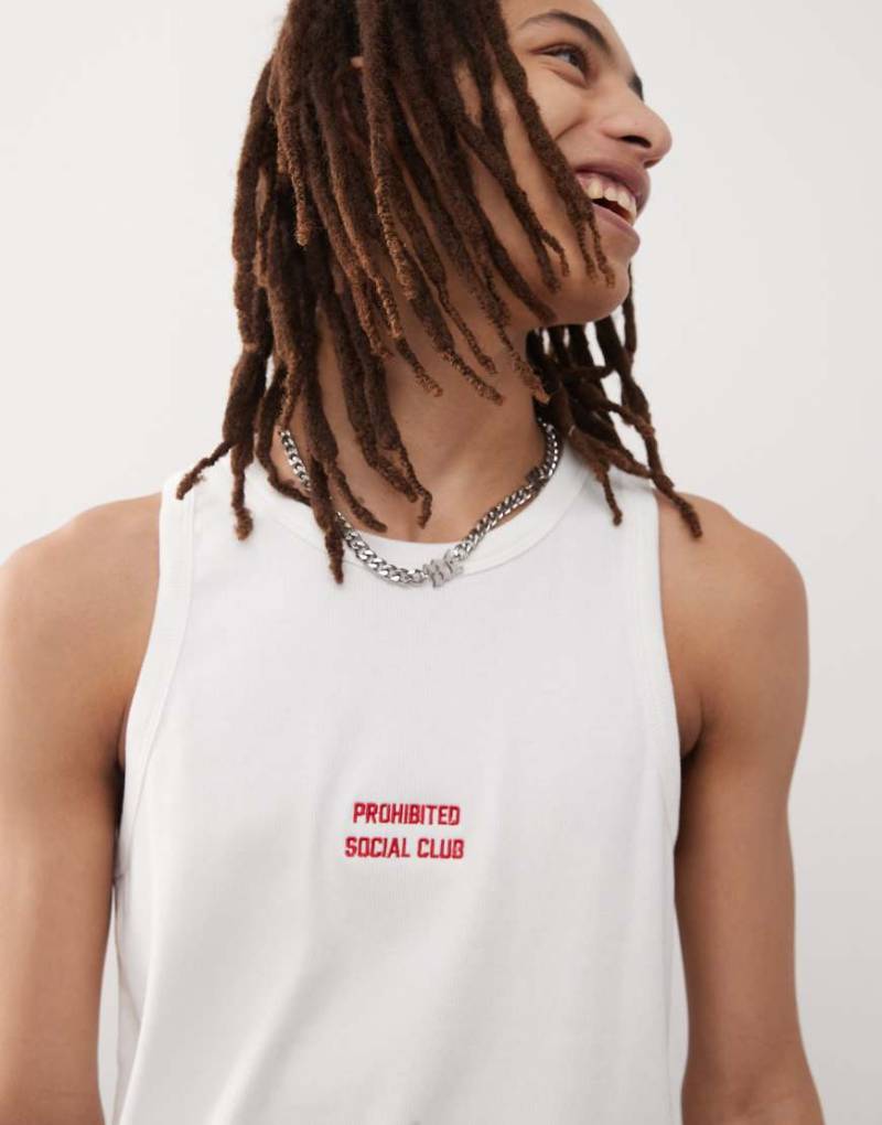 Prohibited - Tanktop in Wollweiß mit Social-Club-Logo von Prohibited