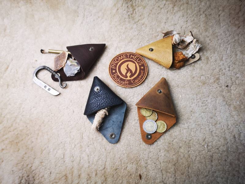 Dreieckige Geldbörse Größe S - Tinder Beutel Flint Case Dreieckige Geldbörse Größe S - Tinder Beutel Flint Case von PrometheusBushcraft