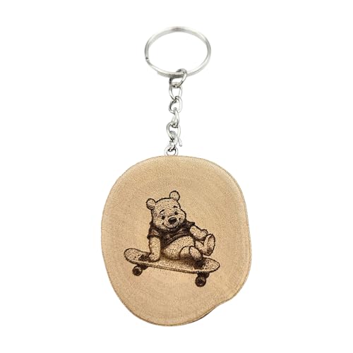 Promotech Skateboard Winnie Handgefertigter Lasergravierter Einzelstück Schlüsselanhänger aus Holz von Promotech