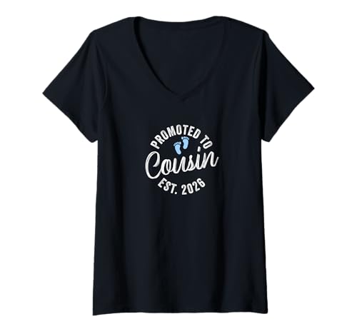 Damen Promoted to Cousin 2026 T-Shirt mit V-Ausschnitt von Promoted To Daddy and Mommy 2026