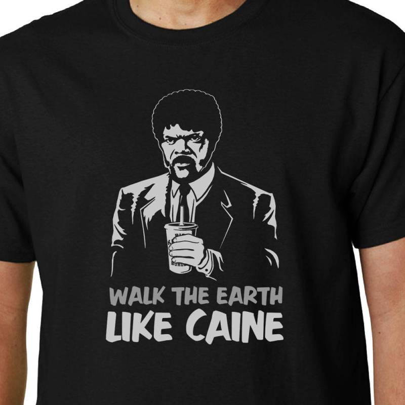 Walk The Earth Like Caine T-Shirt // Pulp Fiction Jules Winnfield Kwai Chang Lustiger Zitat Geek von Properganda