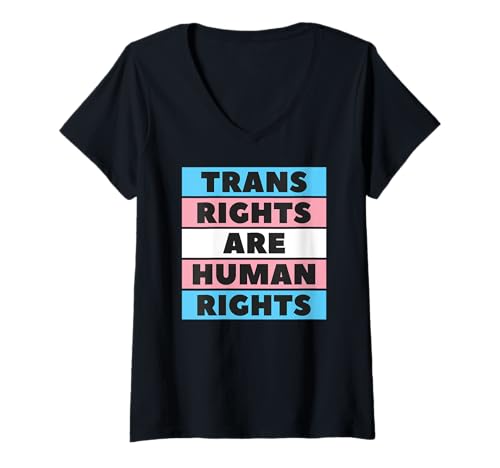 Damen Transrechte sind Menschenrechte Protect Trans Flag Bold Pride T-Shirt mit V-Ausschnitt Damen Transrechte sind Menschenrechte Protect Trans Flag Bold Pride T-Shirt mit V-Ausschnitt von Protect Trans Rights Equality LGBTQ+ Designs