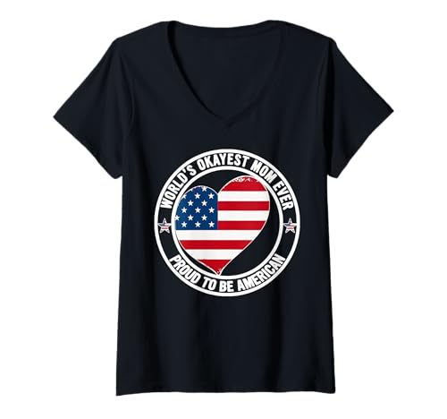 Damen Zur Mama befördert Best American Mommy World's Okayest Momma T-Shirt mit V-Ausschnitt von Proud To Be American Xmas Family Matching Apparel