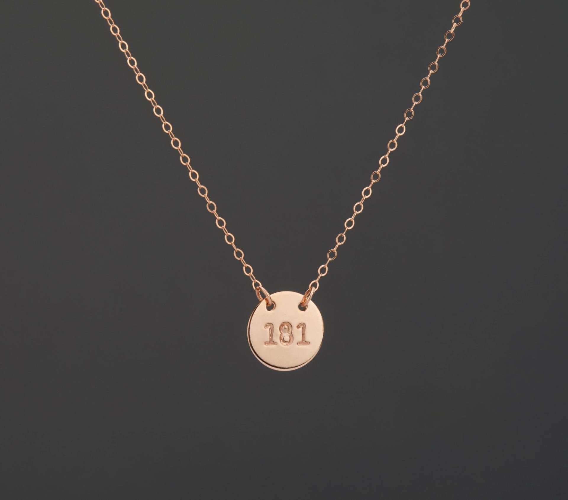 Drei Initial Halskette, Personalisierte Benutzerdefinierte Monogramm Handgestempelte Initiale, Brautjungfer Geschenk, Abschlussgeschenk Drei Initial Halskette, Personalisierte Benutzerdefinierte Monogramm Handgestempelte Initiale, Brautjungfer Geschenk, Abschlussgeschenk von Prozart