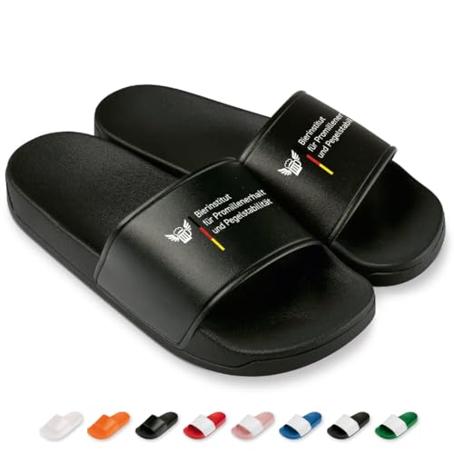 Bierinstitut - Badelatschen | Bundesinstitut Slipper | Schlappen | Hausschuhe | Pantoletten | Badeschuhe für Herren und Damen | Geschenkidee | Badelatschen Vereine | Schwarz | Größe 36 Bierinstitut - Badelatschen | Bundesinstitut Slipper | Schlappen | Hausschuhe | Pantoletten | Badeschuhe für Herren und Damen | Geschenkidee | Badelatschen Vereine | Schwarz | Größe 36 von Prozente Momente