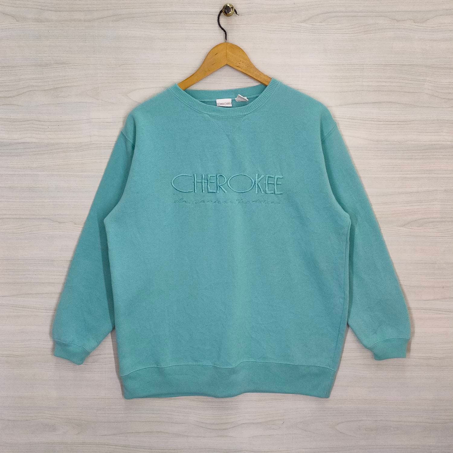 Cherokee Sweatshirt Crewneck Small Vintage Sweater Pullover Spellout Stickerei Grün Herren Größe S von PsVintageStore