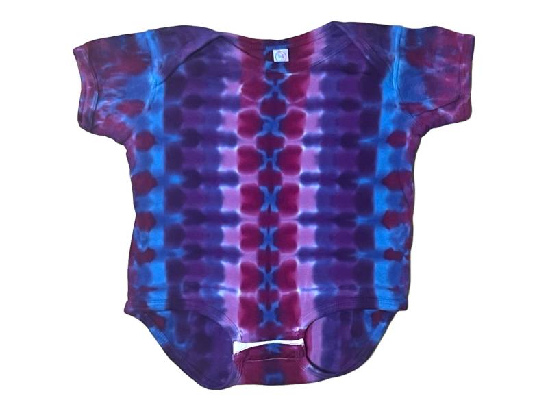 Tie Dye Baby Body Lila Dna Romper Creeper Säugling Größen Neugeborene 6 12 18 24 Monate Handmade Outfit Psychedelic Zirkus Art von PsychedelicCircus