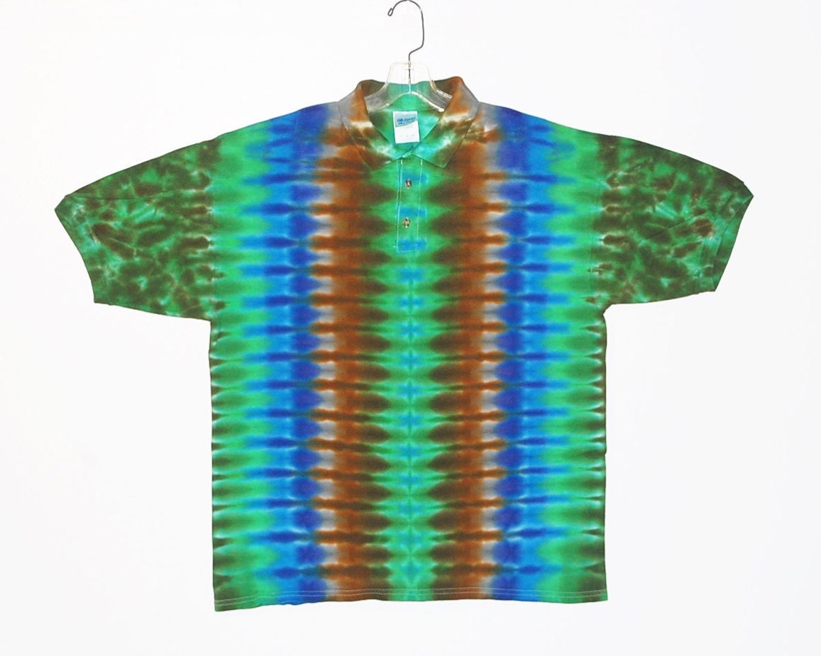 Tie Dye Golf Poloshirt Grün Dna Honeycomb Psychedelic Kunst Erwachsenen Sport Shirt Klein Mittel Groß Xl 2X 3X 4X 5X Handgefertigt Hippie Handgefärbt von PsychedelicCircus