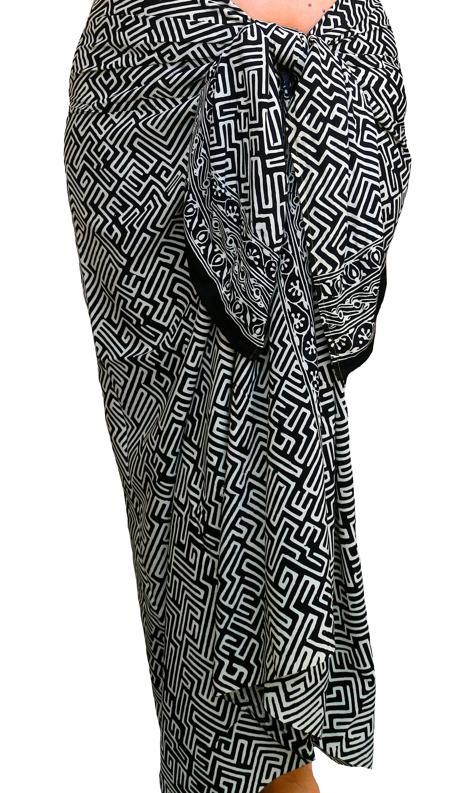 Schwarzer Strand Sarong - Batik Pareo Herren Oder Damen Wickeln von PuaWear