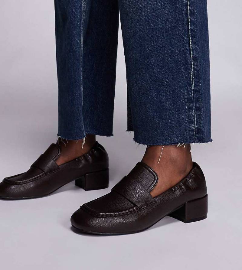 Public Desire Wide Fit - Kelsy - Loafer in Braun mit Blockabsatz-Brown von Public Desire Wide Fit