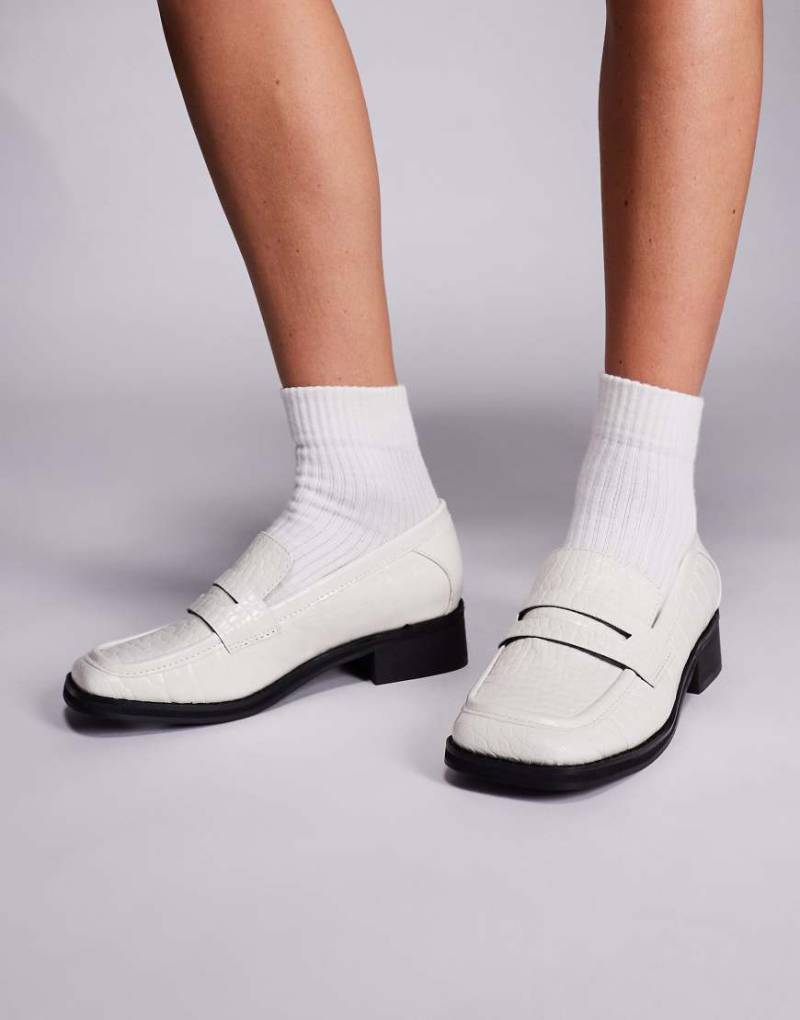 Public Desire - Decaf - Loafer in cremefarbener Kroko-Optik-Neutral von Public Desire