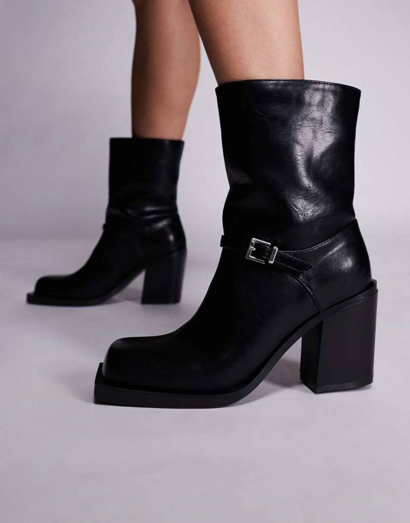 Public Desire - Dusty - Stiefeletten in Schwarz mit eckiger Zehenpartie und Absatz von Public Desire