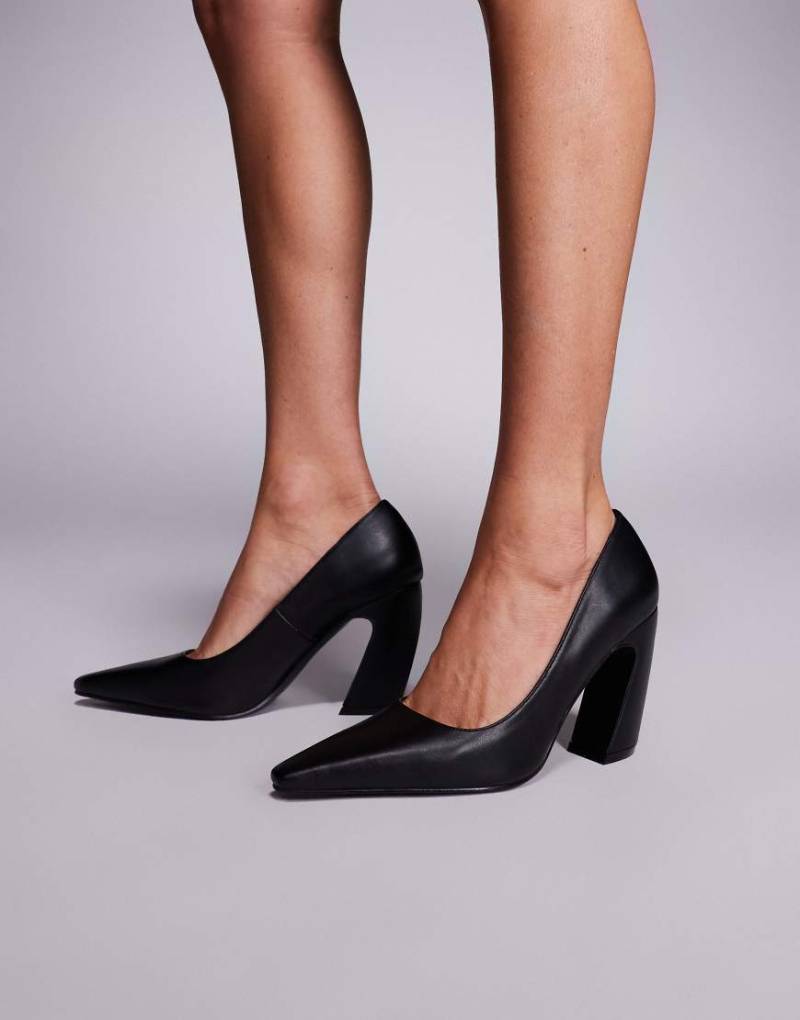 Public Desire - Jealousy - Pumps in Schwarz von Public Desire