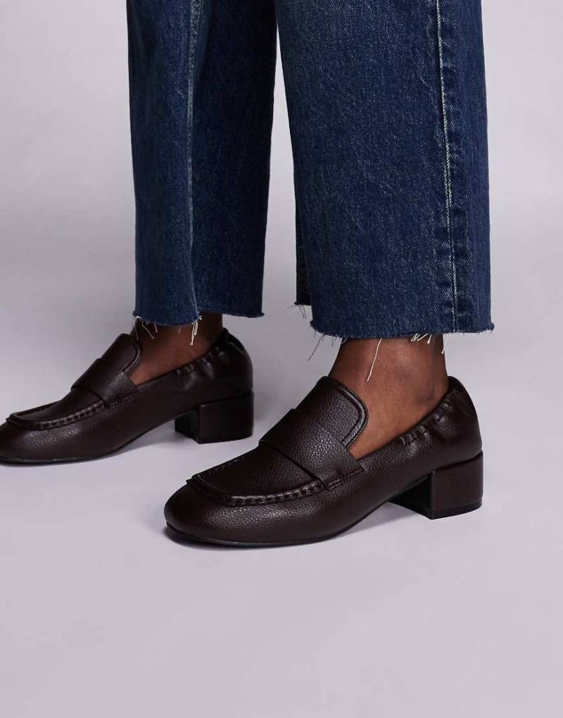 Public Desire - Kelsy - Loafer in Braun mit Blockabsatz-Brown von Public Desire