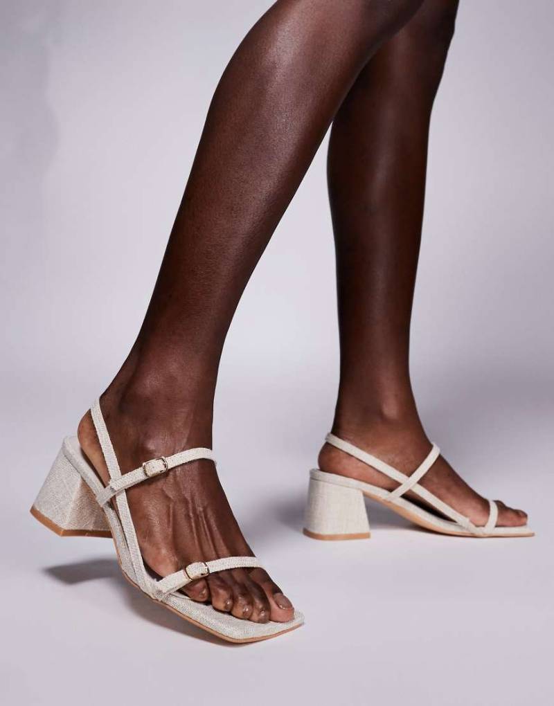 Public Desire - Logan - Sandaletten in Natur mit mittelhohem Blockabsatz-Weiß von Public Desire