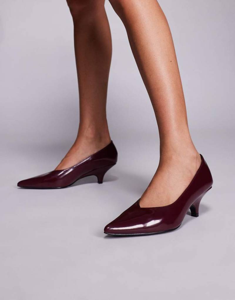 Public Desire - Lunch Date - Pumps in Burgunderrot mit niedrigem Absatz von Public Desire