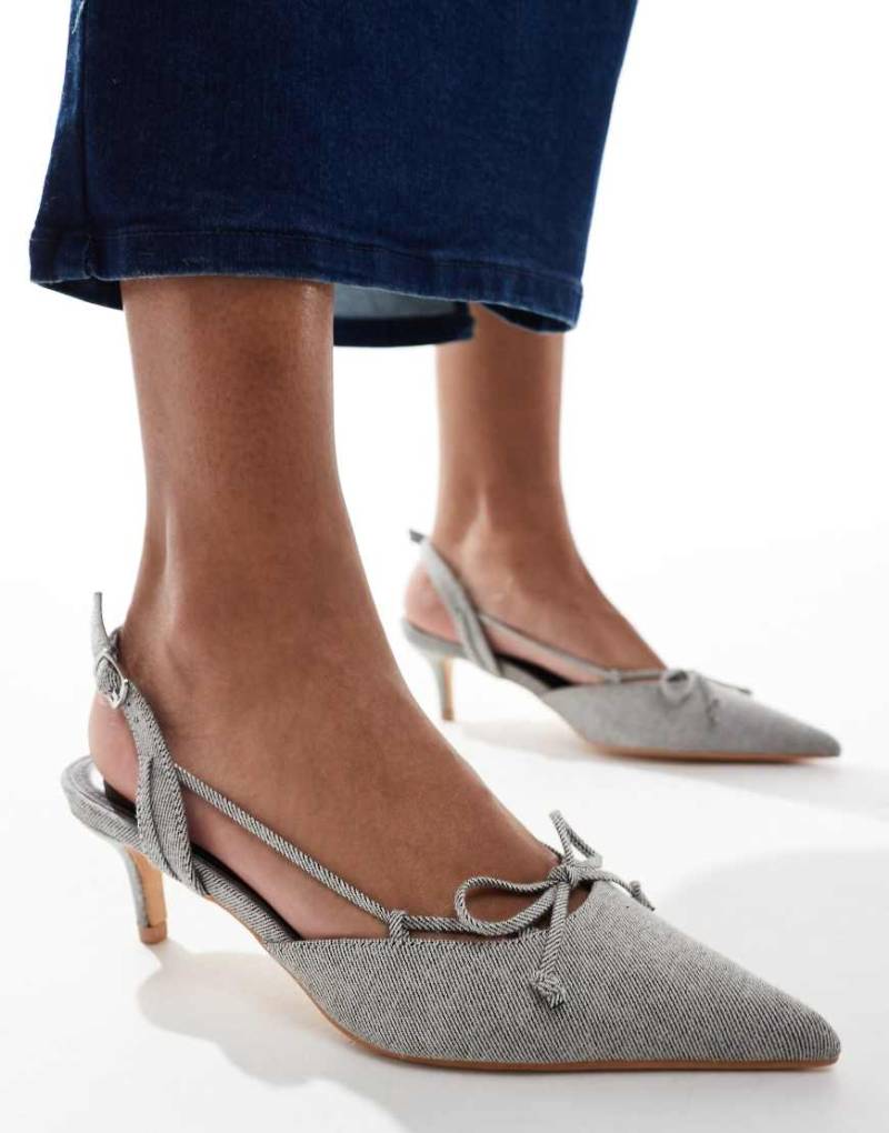 Public Desire - Rai - Spitze Mules in Hellgrau mit Absatz-Bunt von Public Desire