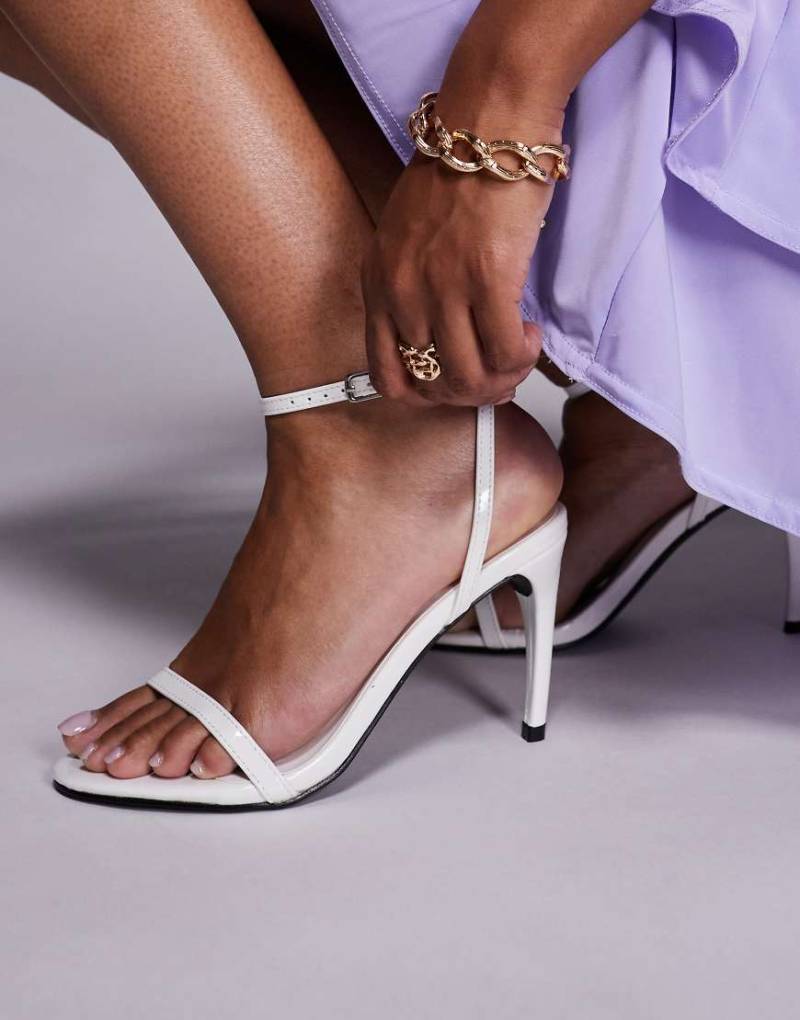 Public Desire - Selene - Filigrane Sandaletten in Weiß von Public Desire