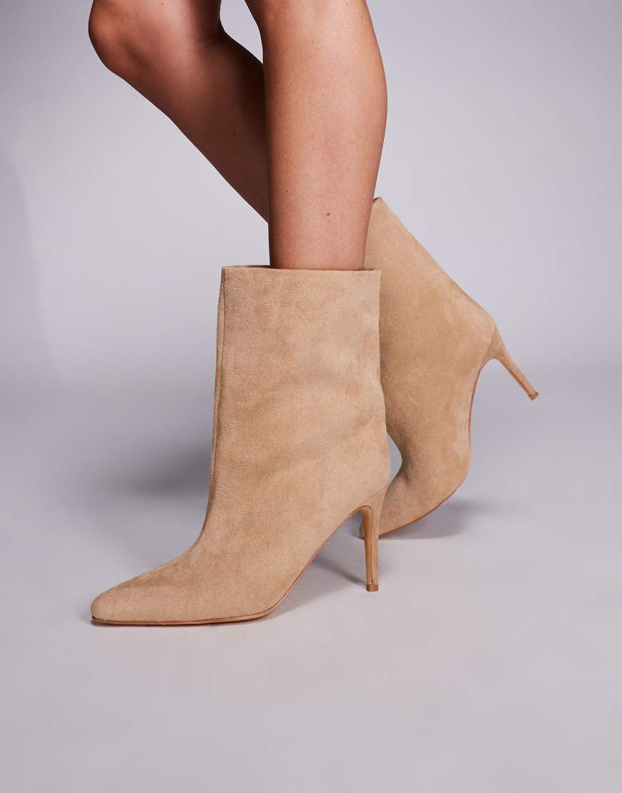 Public Desire - Stiefeletten aus Wildlederimitat in Kamelbraun mit Stiletto-Absatz-Neutral von Public Desire