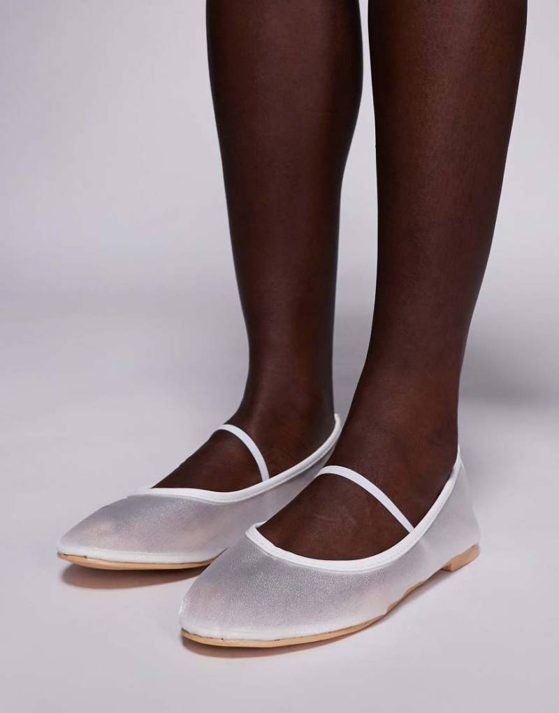 Public Desire - Twiggy - Flache Netz-Ballerinas in Weiß von Public Desire