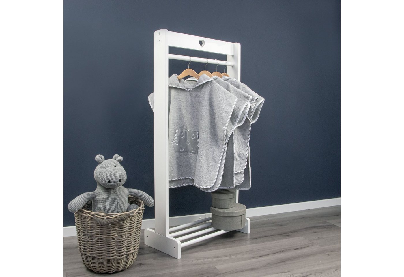 Puckdaddy GmbH Badeponcho Greta 57x84cm mit Kapuze und Anker-Motiv in Grau Puckdaddy GmbH Badeponcho Greta 57x84cm mit Kapuze und Anker-Motiv in Grau von Puckdaddy GmbH