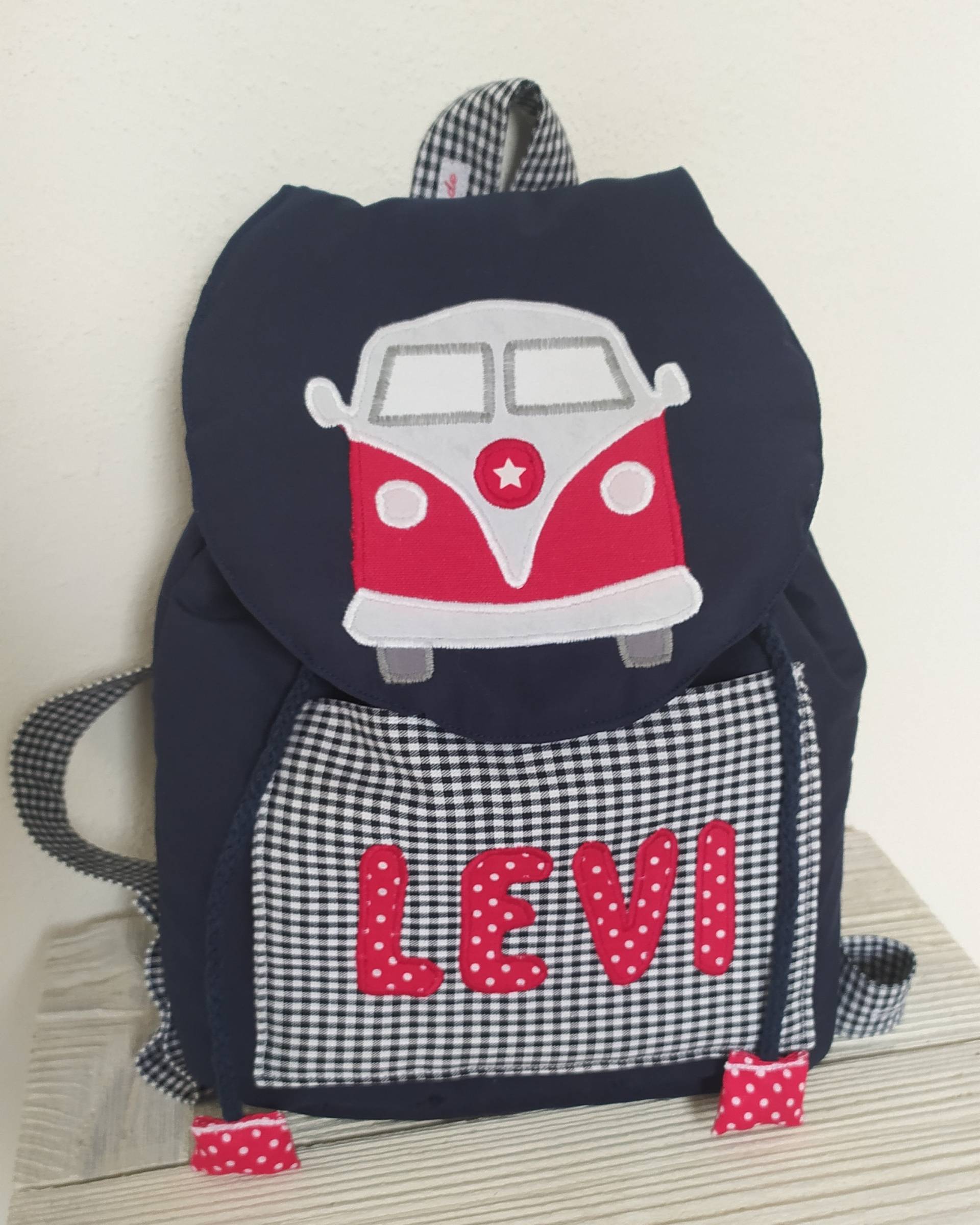 Kindergarten Rucksack Mit Namen Und Bulli Blau Rot von PueppisWelt