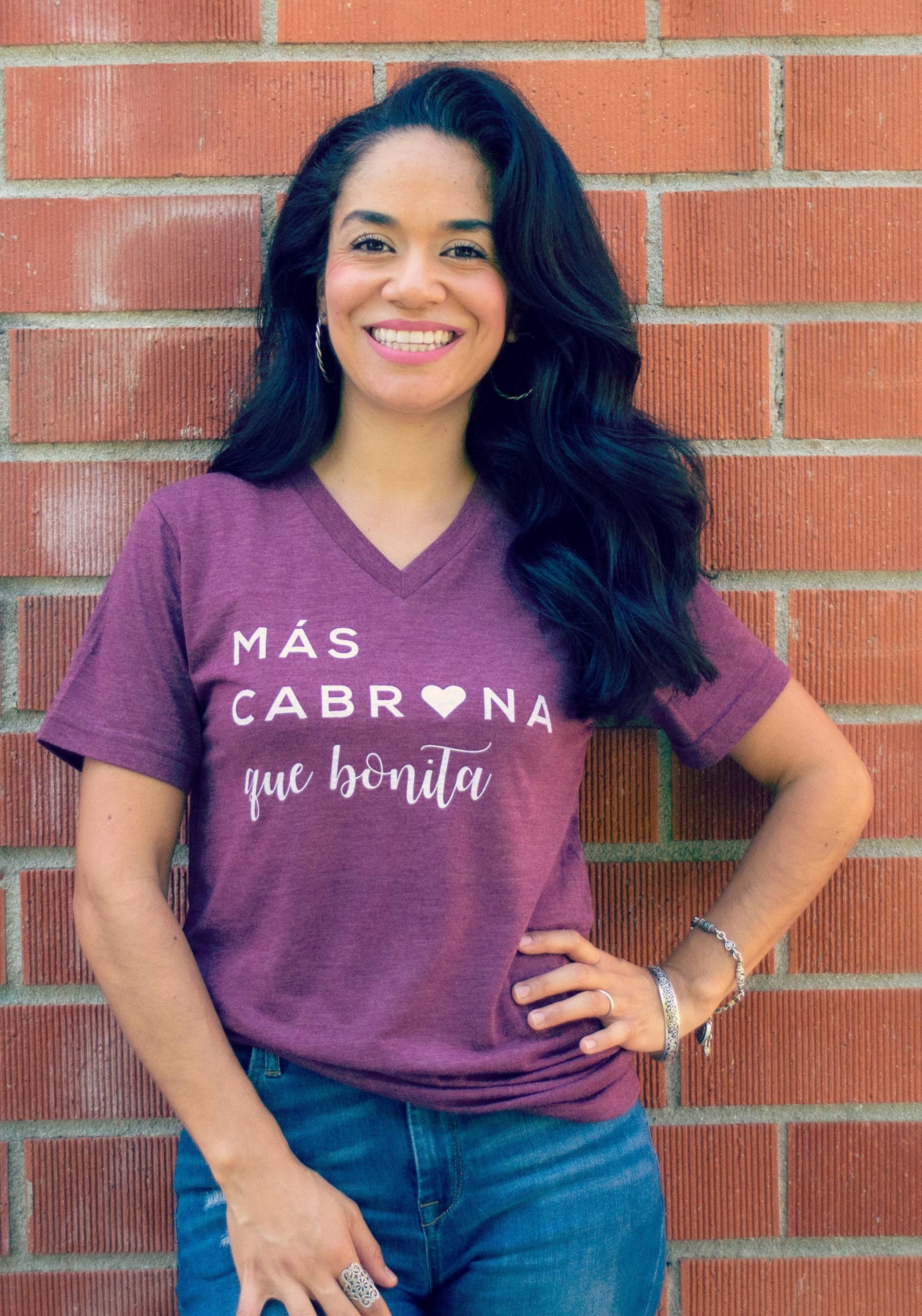 Mehr Cabrona Als Bonita - T-Shirt von PuestoPelayo